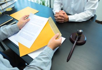Consult,With,Lawyers,About,Company,Registration,,Trademark,Registration,,Criminal,Cases,